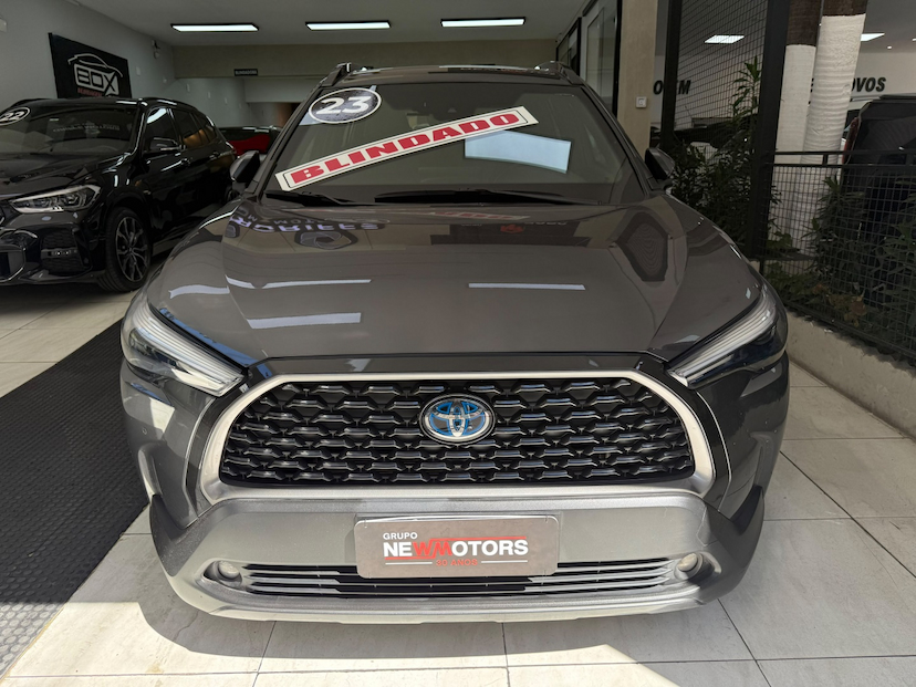 Foto do veículo TOYOTA COROLLA CROSS 1.8 VVT-I HYBRID FLEX XRV CVT 2023 35.226 KM 207.777,00