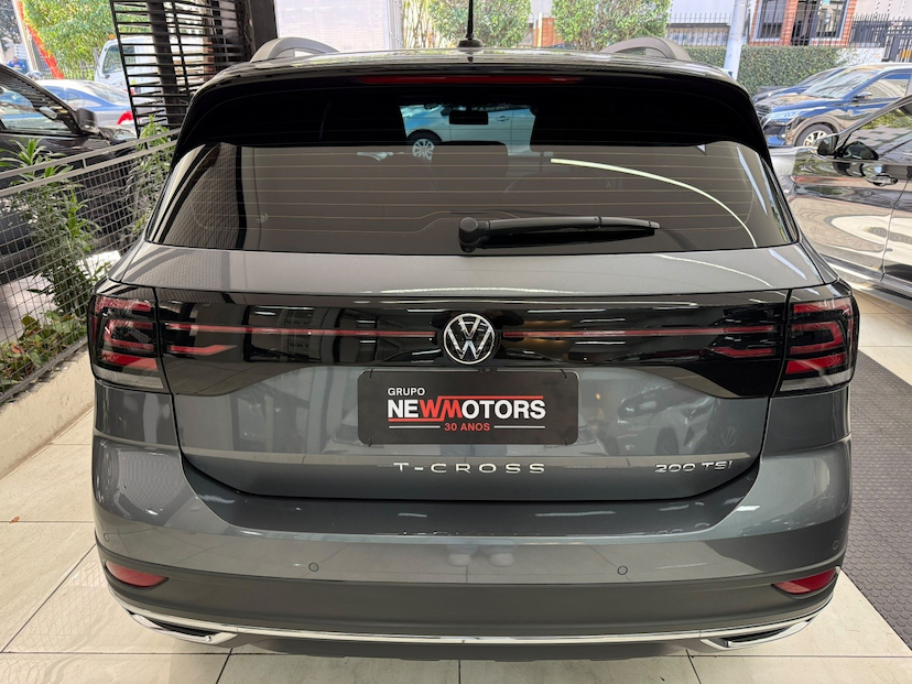 Foto do veículo VOLKSWAGEN T-CROSS 1.0 200 TSI TOTAL FLEX COMFORTLINE AUTOMÁTICO 2024 18.901 KM 121.777,00