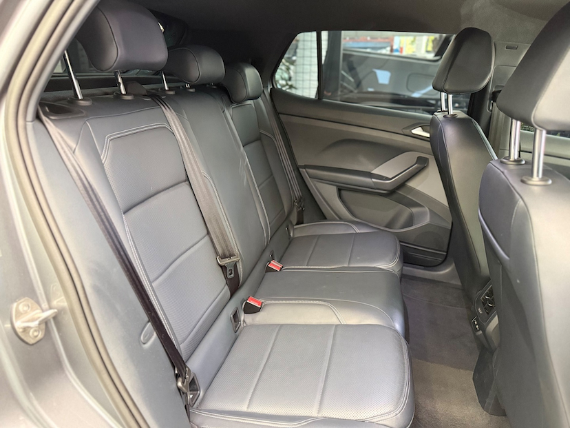 Foto do veículo VOLKSWAGEN T-CROSS 1.0 200 TSI TOTAL FLEX COMFORTLINE AUTOMÁTICO 2024 18.901 KM 121.777,00