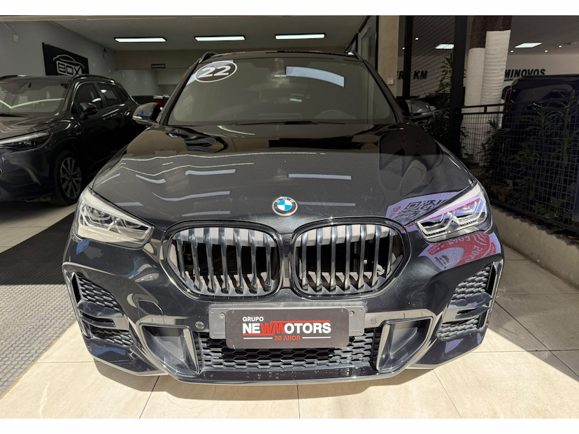 Foto do veículo BMW X1 2.0 16V TURBO ACTIVEFLEX SDRIVE20I M SPORT 4P AUTOMÁTICO 2022 31.481 KM 198.777,00