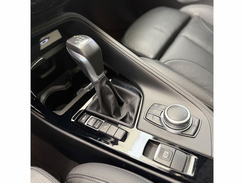 Foto do veículo BMW X1 2.0 16V TURBO ACTIVEFLEX SDRIVE20I M SPORT 4P AUTOMÁTICO 2022 31.481 KM 198.777,00