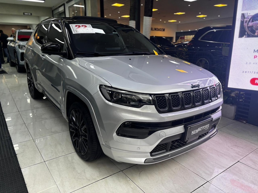 Foto do veículo JEEP COMPASS 1.3 T270 TURBO HÍBRIDO S 4XE AT6 2022 48.942 KM 145.777,00