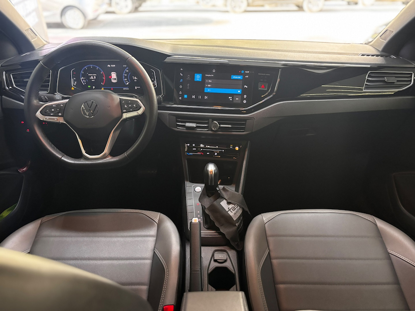 Foto do veículo VOLKSWAGEN NIVUS 1.0 200 TSI TOTAL FLEX HIGHLINE AUTOMÁTICO 2022 66.153 KM 98.777,00