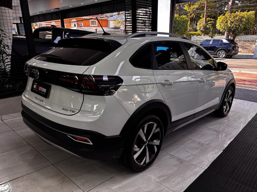 Foto do veículo VOLKSWAGEN NIVUS 1.0 200 TSI TOTAL FLEX HIGHLINE AUTOMÁTICO 2022 66.153 KM 98.777,00