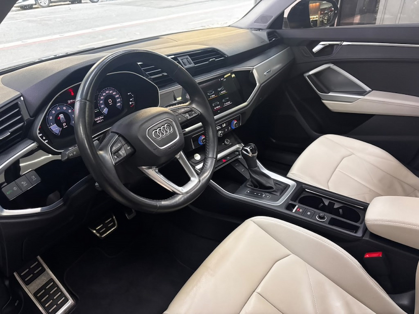Foto do veículo AUDI Q3 1.4 35 TFSI GASOLINA PRESTIGE PLUS S TRONIC 2020 91.559 KM 152.777,00