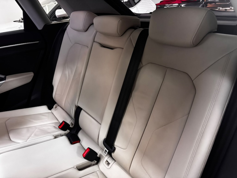 Foto do veículo AUDI Q3 1.4 35 TFSI GASOLINA PRESTIGE PLUS S TRONIC 2020 91.559 KM 152.777,00