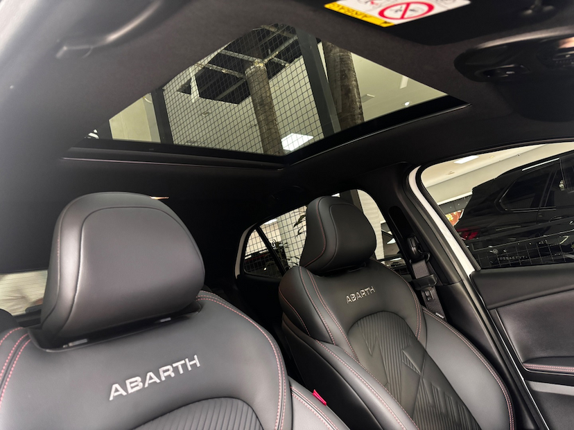 Foto do veículo FIAT PULSE 1.3 TURBO 270 FLEX ABARTH AT6 2026 1.266 KM 139.777,00