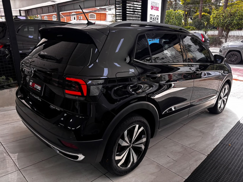 Foto do veículo VOLKSWAGEN T-CROSS 1.4 250 TSI TOTAL FLEX HIGHLINE AUTOMÁTICO 2023 46.754 KM 129.777,00