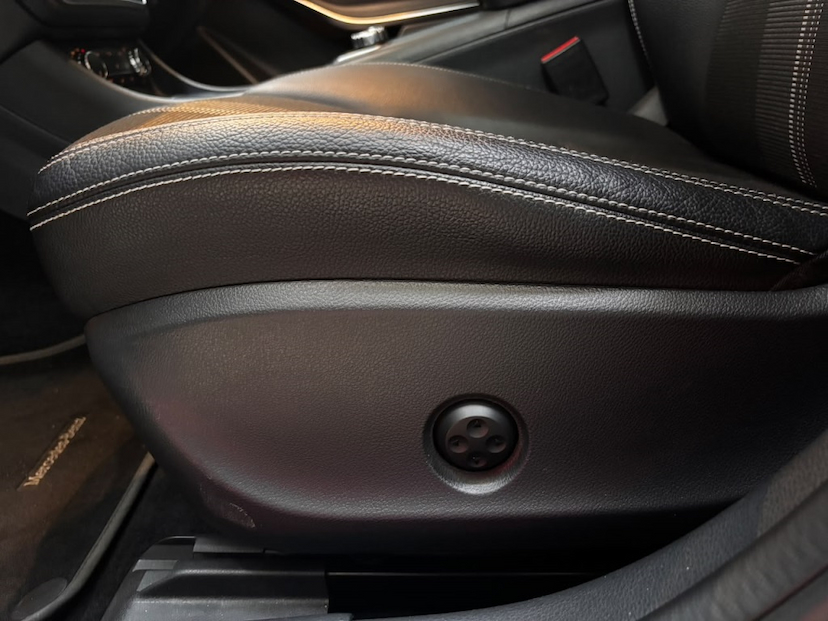 Foto do veículo MERCEDES-BENZ GLA 200 1.6 CGI FLEX ADVANCE 7G-DCT 2018 63.087 KM 130.777,00