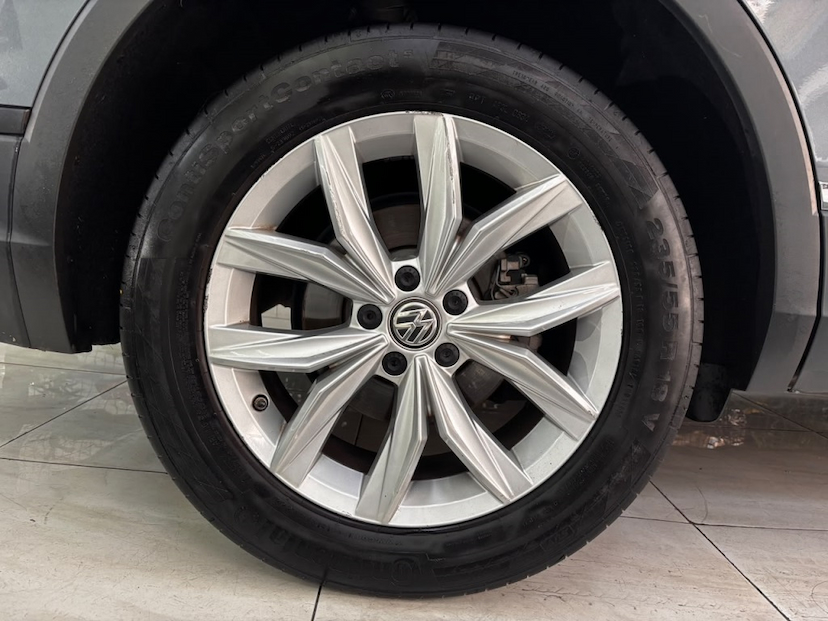 Foto do veículo VOLKSWAGEN TIGUAN 1.4 250 TSI TOTAL FLEX ALLSPACE COMFORTLINE TIPTRONIC 2019 64.758 KM 113.777,00