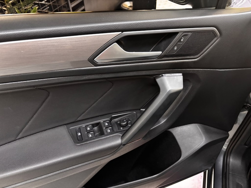 Foto do veículo VOLKSWAGEN TIGUAN 1.4 250 TSI TOTAL FLEX ALLSPACE COMFORTLINE TIPTRONIC 2019 64.758 KM 113.777,00