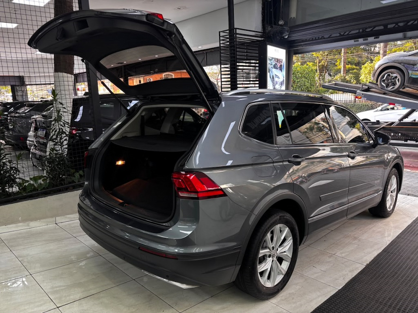 Foto do veículo VOLKSWAGEN TIGUAN 1.4 250 TSI TOTAL FLEX ALLSPACE COMFORTLINE TIPTRONIC 2019 64.758 KM 113.777,00