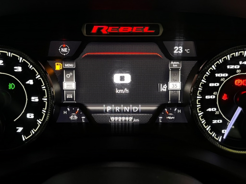 Foto do veículo RAM 1500 5.7 V8 GASOLINA REBEL CD 4X4 AUTOMÁTICO 2022 72.705 KM 325.777,00