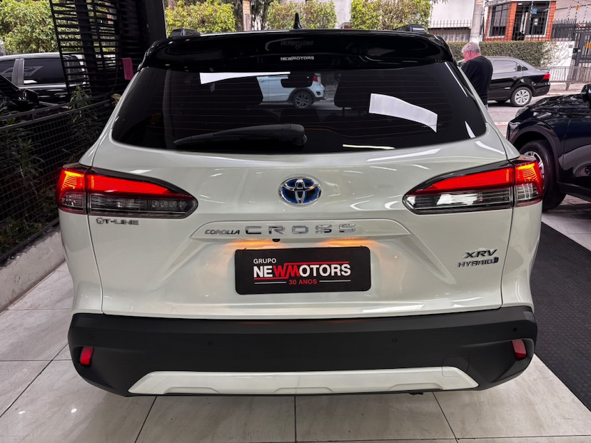 Foto do veículo TOYOTA COROLLA CROSS 1.8 VVT-I HYBRID FLEX XRV CVT 2022 13.629 KM 155.777,00