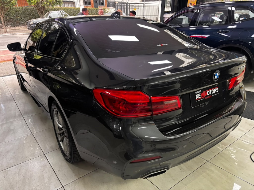 Foto do veículo BMW 530E 2.0 16V TWINPOWER HÍBRIDO M SPORT AUTOMÁTICO 2020 30.997 KM 242.777,00