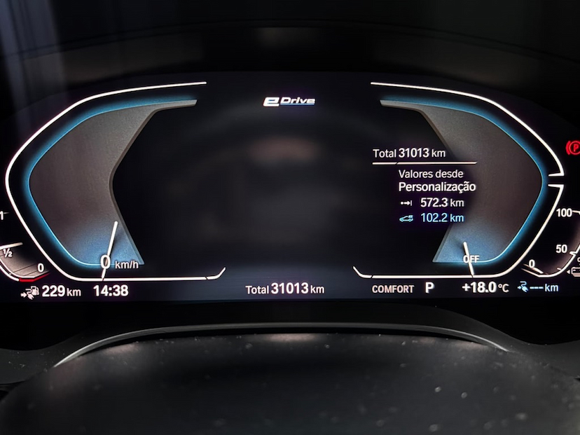 Foto do veículo BMW 530E 2.0 16V TWINPOWER HÍBRIDO M SPORT AUTOMÁTICO 2020 30.997 KM 242.777,00