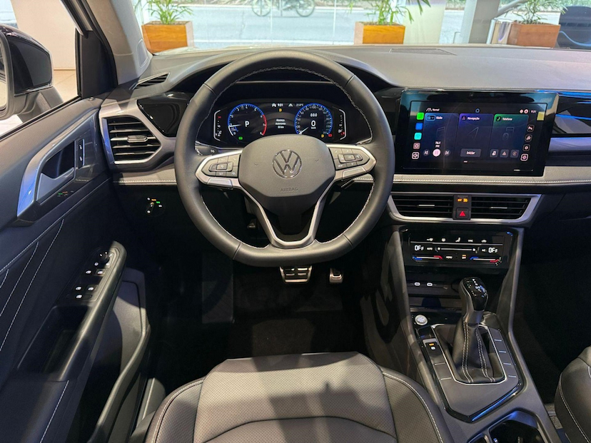 Foto do veículo VOLKSWAGEN TAOS 1.4 250 TSI TOTAL FLEX HIGHLINE AUTOMÁTICO 2026 0 KM 202.700,00