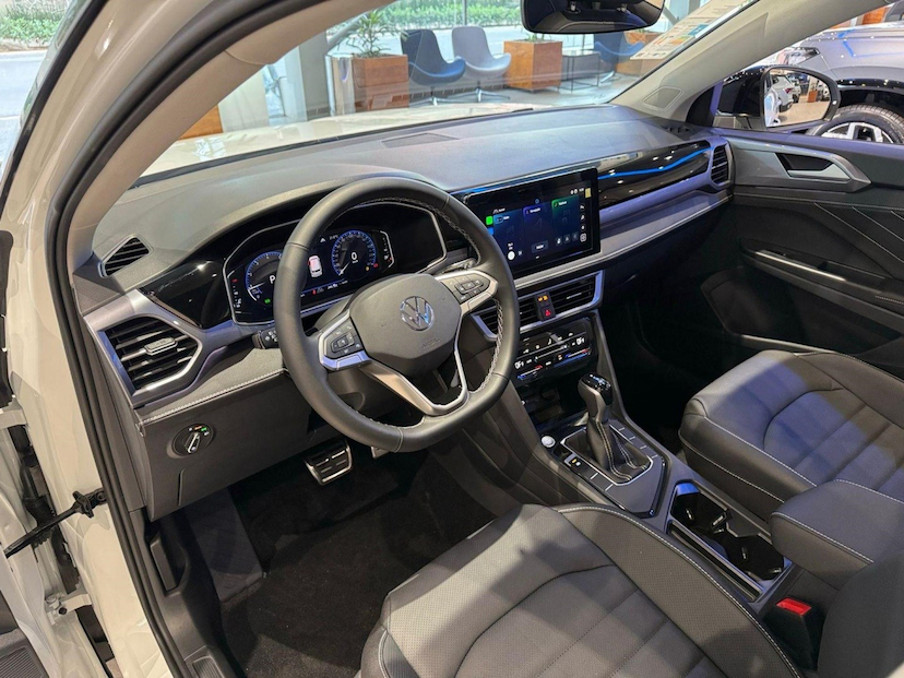 Foto do veículo VOLKSWAGEN TAOS 1.4 250 TSI TOTAL FLEX HIGHLINE AUTOMÁTICO 2026 0 KM 202.700,00