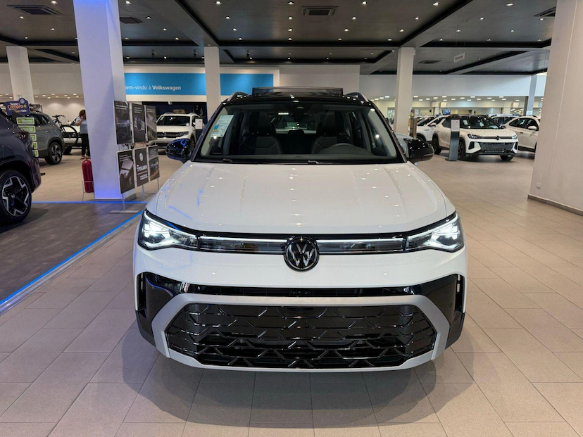 Foto do veículo VOLKSWAGEN TAOS 1.4 250 TSI TOTAL FLEX HIGHLINE AUTOMÁTICO 2026 0 KM 202.700,00