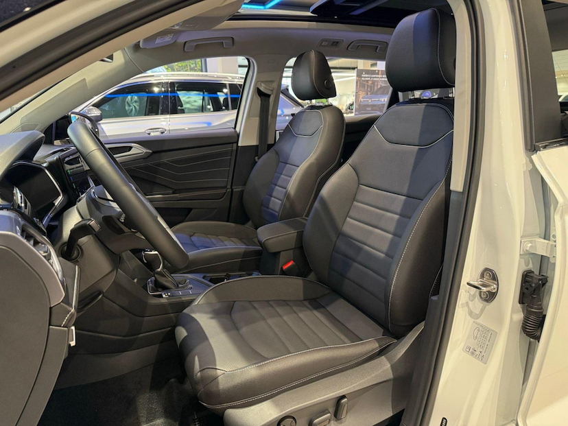 Foto do veículo VOLKSWAGEN TAOS 1.4 250 TSI TOTAL FLEX HIGHLINE AUTOMÁTICO 2026 0 KM 202.700,00
