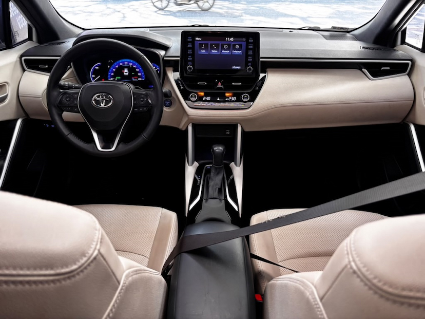 Foto do veículo TOYOTA COROLLA CROSS 1.8 VVT-I HYBRID FLEX XRX CVT 2022 47.257 KM 149.777,00