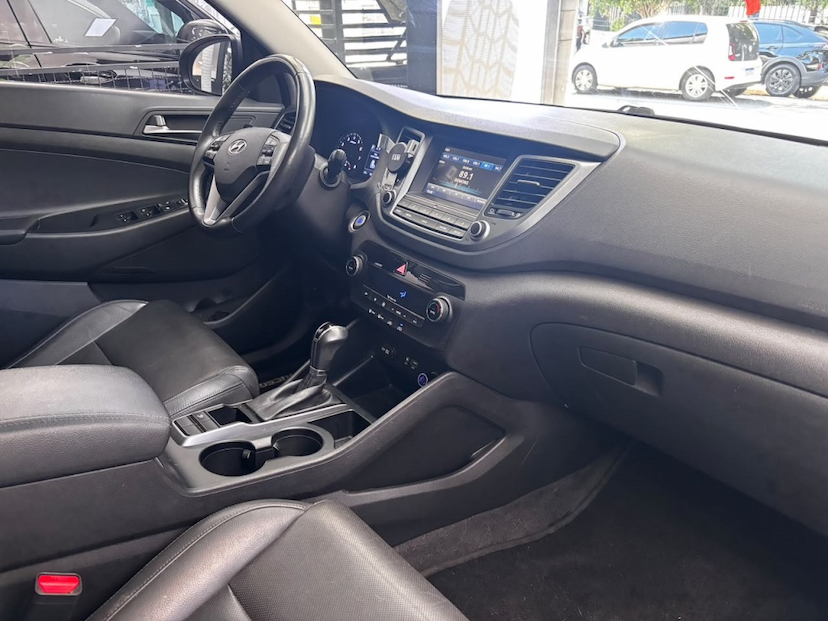 Foto do veículo HYUNDAI TUCSON 1.6 16V T-GDI GASOLINA GLS ECOSHIFT 2019 86.283 KM 98.777,00