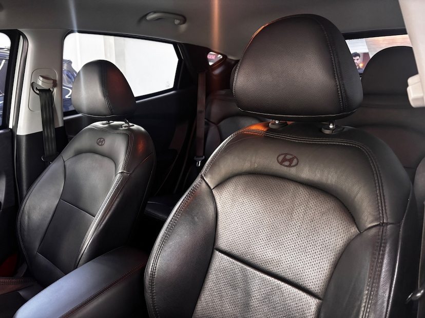 Foto do veículo HYUNDAI IX35 2.0 MPFI GLS 16V FLEX 4P AUTOMÁTICO 2015 86.323 KM 71.777,00