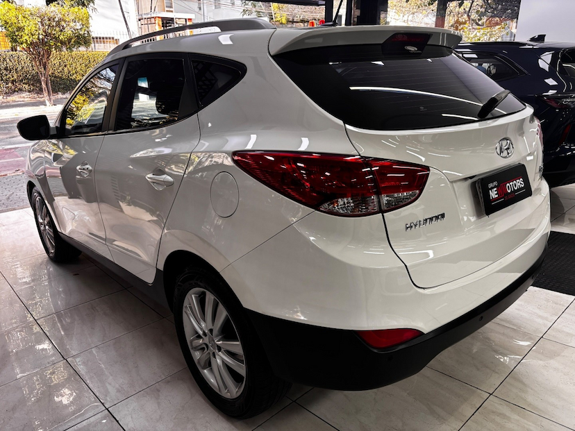 Foto do veículo HYUNDAI IX35 2.0 MPFI GLS 16V FLEX 4P AUTOMÁTICO 2015 86.323 KM 71.777,00