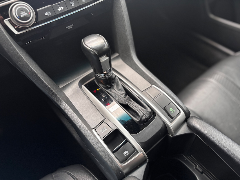 Foto do veículo HONDA CIVIC 2.0 16V FLEXONE EXL 4P CVT 2019 87.382 KM 113.777,00