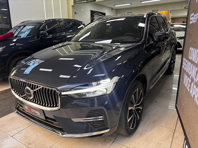 Foto do veículo VOLVO XC60 2.0 T8 RECHARGE ULTIMATE AWD GEARTRONIC 2023 52.152 KM 253.777,00