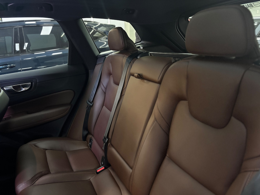 Foto do veículo VOLVO XC60 2.0 T8 RECHARGE ULTIMATE AWD GEARTRONIC 2023 52.152 KM 253.777,00