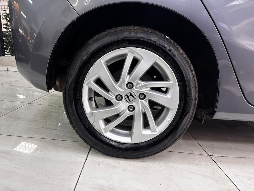 Foto do veículo HONDA FIT 1.5 LX 16V FLEX 4P AUTOMÁTICO 2017 57.054 KM 78.777,00