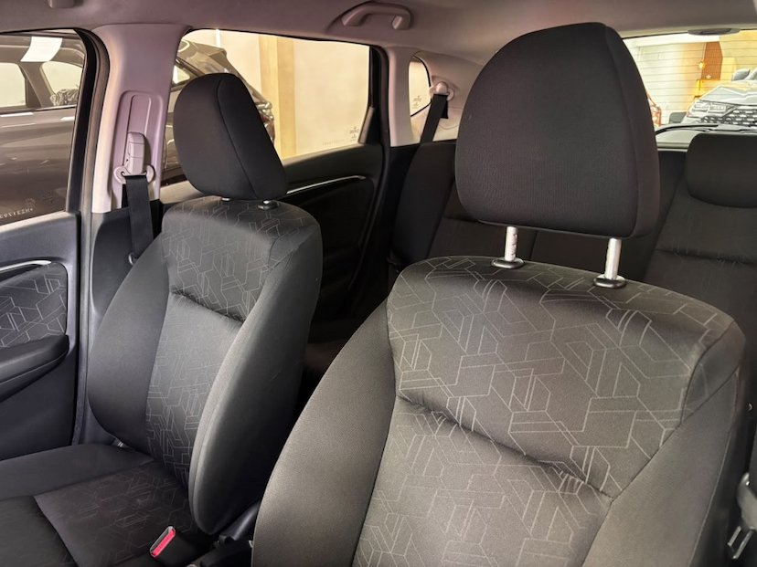 Foto do veículo HONDA FIT 1.5 LX 16V FLEX 4P AUTOMÁTICO 2017 57.054 KM 78.777,00