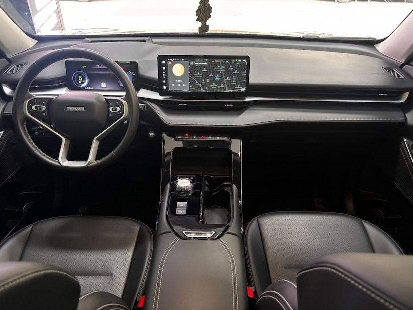Foto do veículo GWM HAVAL H6 1.5 HEV PREMIUM E-TRACTION 2024 17.263 KM 175.777,00