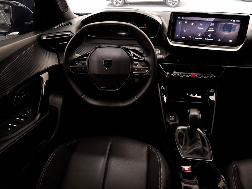 Foto do veículo PEUGEOT 2008 1.0 TURBO 200 FLEX ALLURE CVT 2025 16.296 KM 119.777,00