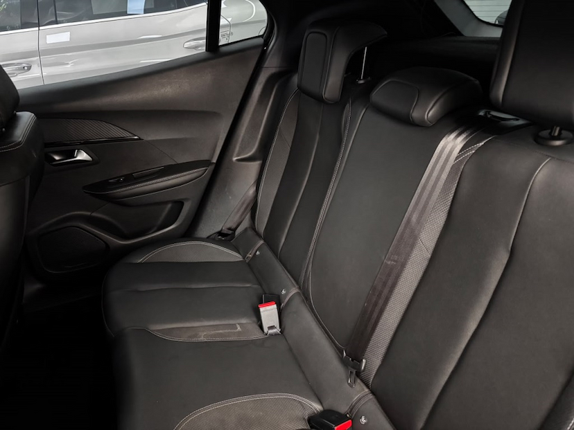 Foto do veículo PEUGEOT 2008 1.0 TURBO 200 FLEX ALLURE CVT 2025 16.296 KM 119.777,00