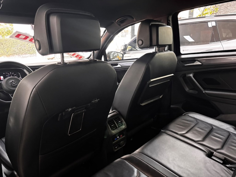 Foto do veículo VOLKSWAGEN TIGUAN 2.0 350 TSI GASOLINA ALLSPACE R-LINE 4MOTION DSG 2019 60.432 KM 148.777,00
