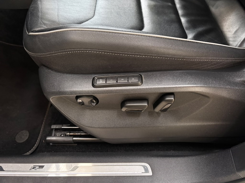 Foto do veículo VOLKSWAGEN TIGUAN 2.0 350 TSI GASOLINA ALLSPACE R-LINE 4MOTION DSG 2019 60.432 KM 148.777,00
