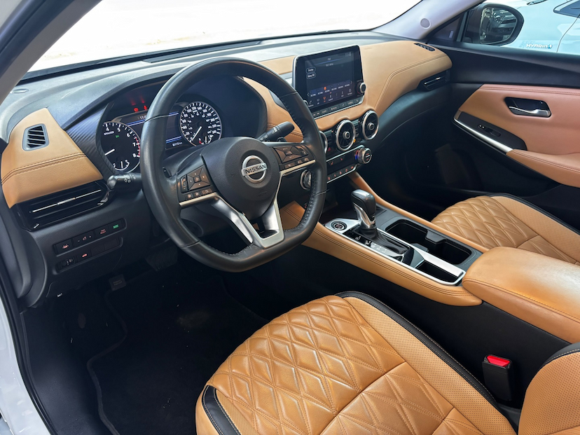 Foto do veículo NISSAN SENTRA 2.0 16V GASOLINA EXCLUSIVE INT. PREMIUM 2023 32.000 KM 136.777,00