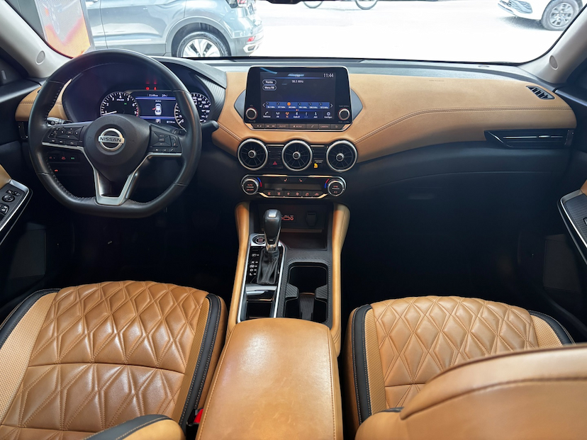 Foto do veículo NISSAN SENTRA 2.0 16V GASOLINA EXCLUSIVE INT. PREMIUM 2023 32.000 KM 136.777,00