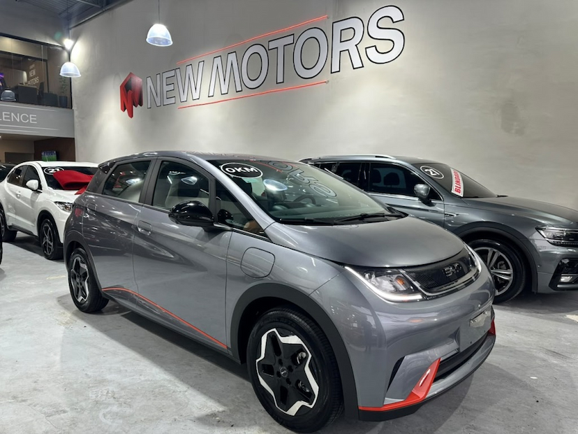 Foto do veículo BYD DOLPHIN 44,9 KW ELÉTRICO GS 2027 0 KM 143.890,00