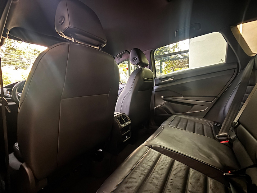 Foto do veículo VOLKSWAGEN TAOS 1.4 250 TSI TOTAL FLEX HIGHLINE AUTOMÁTICO 2022 41.881 KM 137.777,00