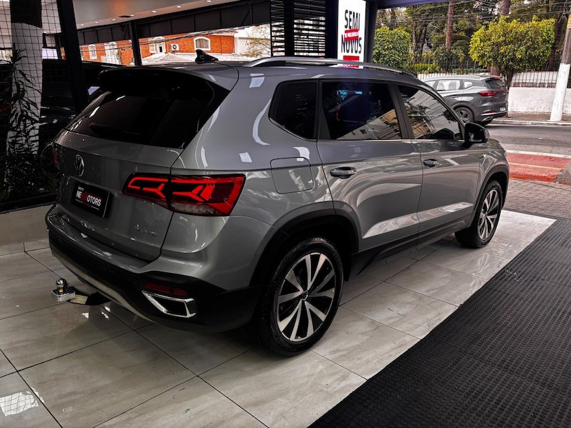 Foto do veículo VOLKSWAGEN TAOS 1.4 250 TSI TOTAL FLEX HIGHLINE AUTOMÁTICO 2022 41.881 KM 137.777,00