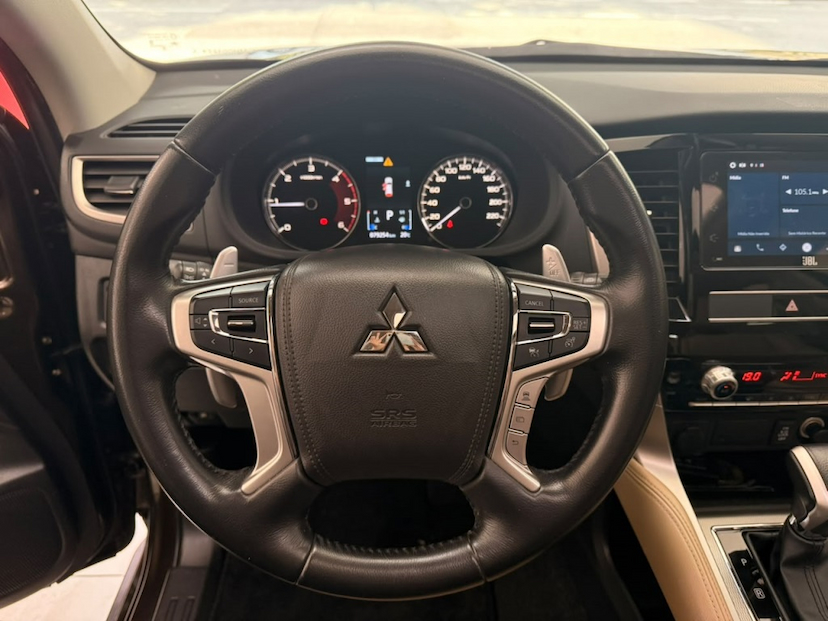 Foto do veículo MITSUBISHI PAJERO SPORT 2.4 16V MIVEC TURBO DIESEL HPE AWD AUTOMÁTICO 2021 75.000 KM 199.777,00