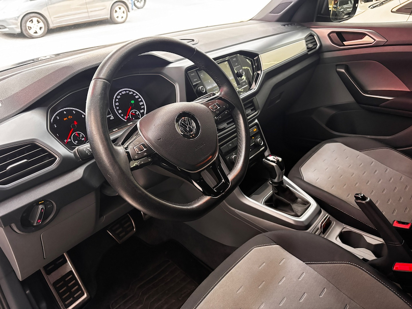 Foto do veículo VOLKSWAGEN T-CROSS 1.0 200 TSI TOTAL FLEX COMFORTLINE AUTOMÁTICO 2020 62.214 KM 96.777,00
