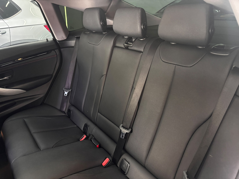 Foto do veículo BMW 320I 2.0 GT SPORT 16V TURBO GASOLINA 4P AUTOMÁTICO 2014 44.810 KM 111.777,00