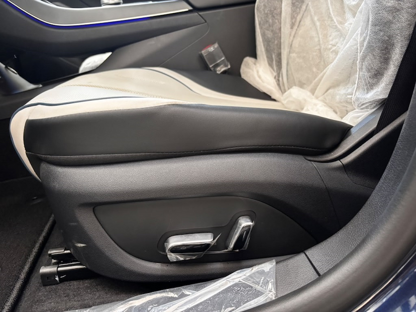 Foto do veículo BYD KING 1.5 DM-I PHEV GS AUTOMÁTICO 2027 0 KM 166.680,00