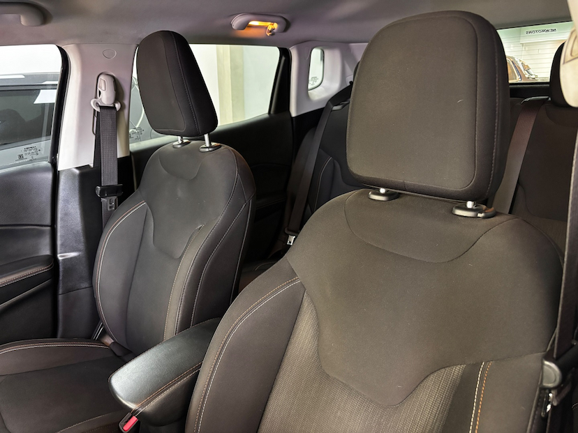 Foto do veículo JEEP COMPASS 2.0 16V FLEX SPORT AUTOMÁTICO 2021 65.584 KM 97.777,00