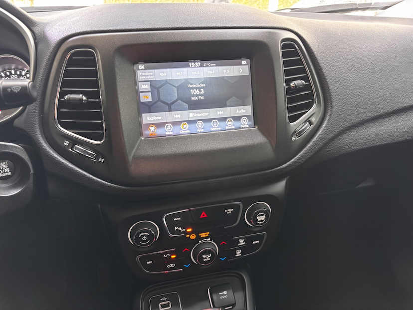 Foto do veículo JEEP COMPASS 2.0 16V FLEX SPORT AUTOMÁTICO 2021 65.584 KM 97.777,00