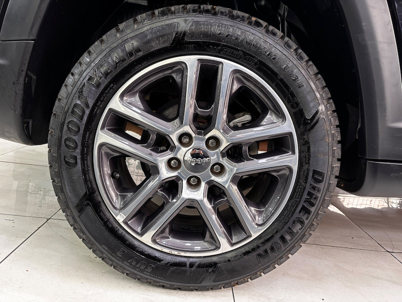 Foto do veículo JEEP COMPASS 2.0 16V FLEX SPORT AUTOMÁTICO 2021 65.584 KM 97.777,00